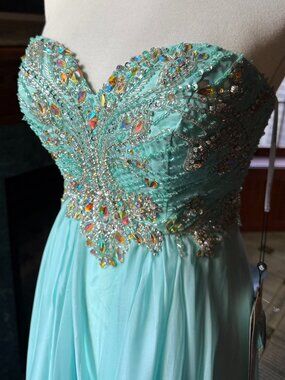 NWT Alyce Paris 6285 Ice Mint Beaded Chiffon Strapless Gown Sz 0